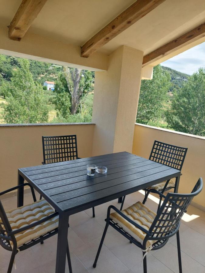 Novouredeni Apartman Marko Mundanije Екстер'єр фото